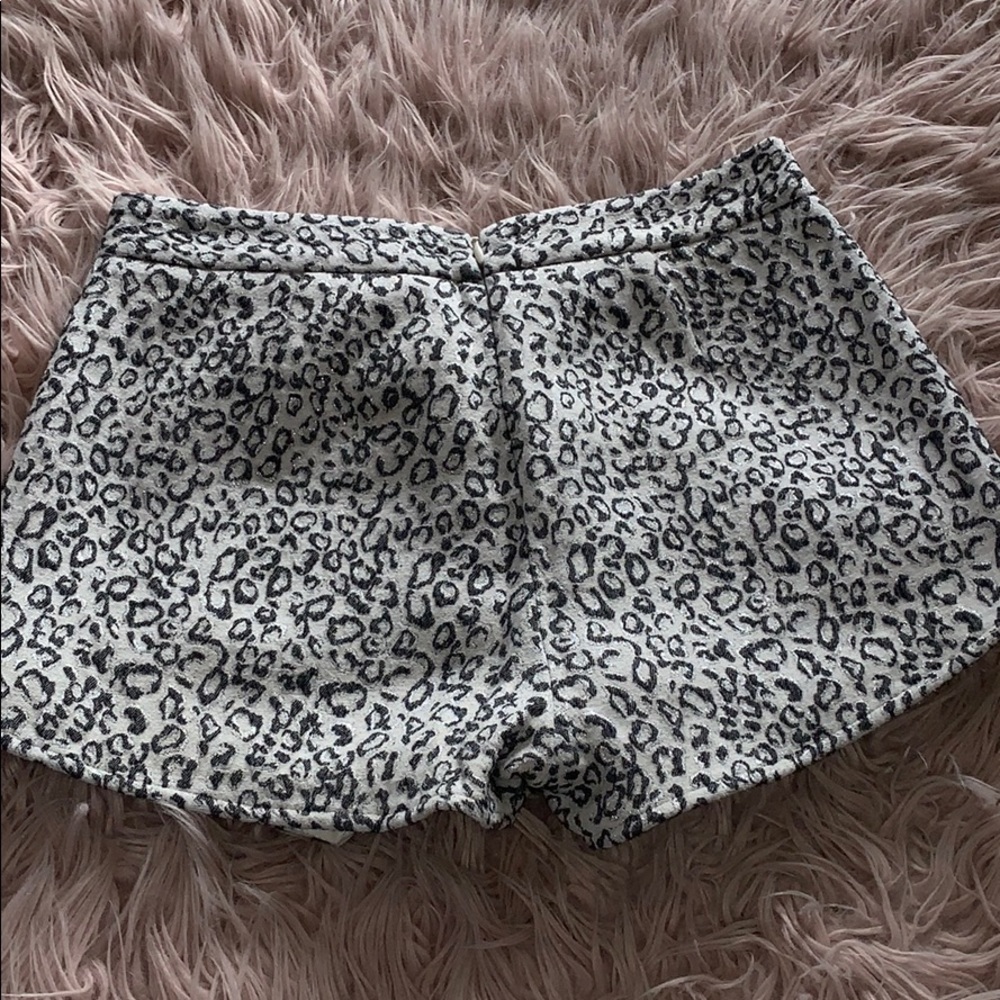 Express Skort - Picture 3 of 3
